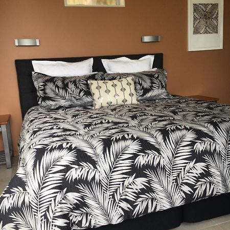 Onetangi Nikau Apartments Waiheke Island מראה חיצוני תמונה